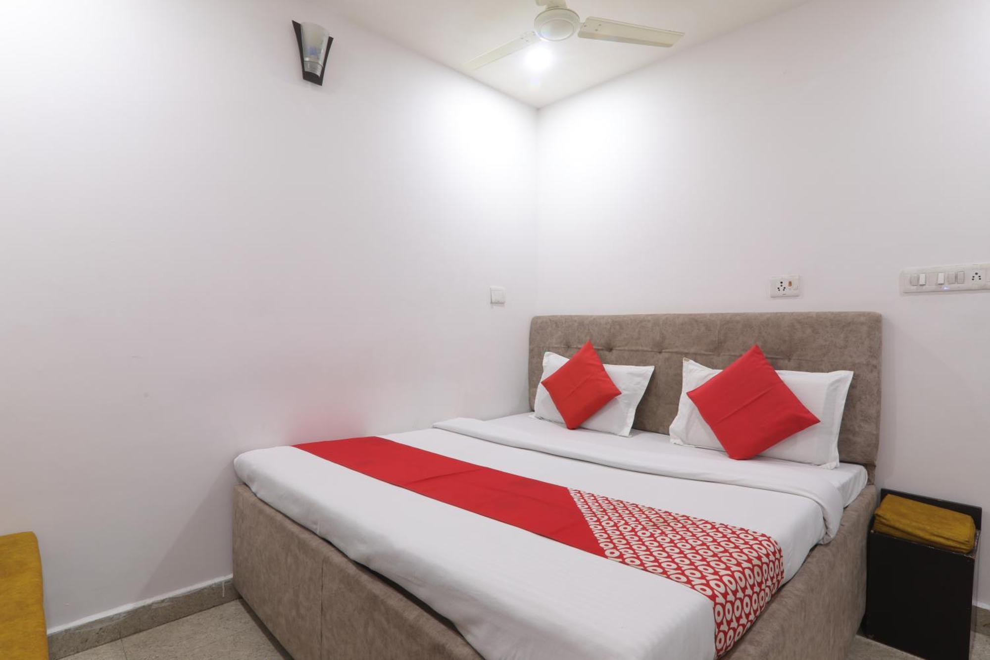 Budget Friendly Metro Regency Lakhnau Kültér fotó