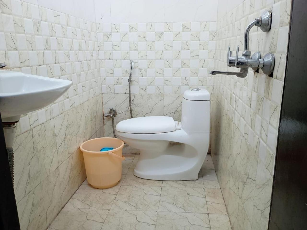 Budget Friendly Metro Regency Lakhnau Kültér fotó